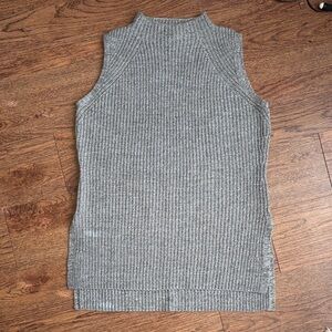 Gray Sleeveless Ribbed Knit Top
